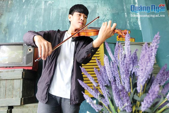 “Chàng trai âm nhạc”