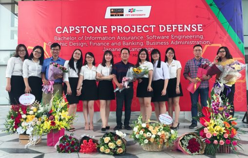 SV Tài chính- Ngân hàng: “bắn” tiếng Anh như gió khiến phụ huynh gật gù