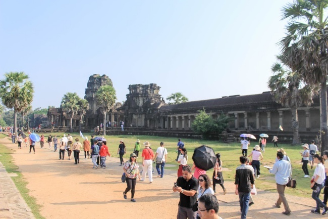 Field trip mùa thứ ba đưa sinh viên đến Campuchia