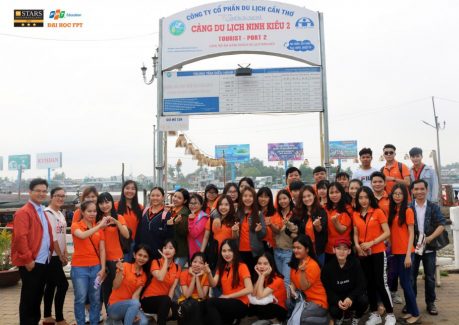 1 ngày làm Tourguide cùng FPTUer