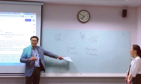 Hiệu trưởng trường Chiba Mode Business  – Nhật Bản khen ngợi sinh viên Đại học FPT