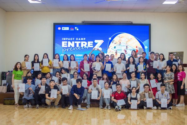 Tăng cường năng lực thực tiễn và khả năng thích nghi theo yêu cầu xã hội cho sinh viên qua khóa tập huấn “IMPACT CAMP ENTREPRENEUR Z 2021 – Doanh nhân thế hệ Z” tại Quảng Ninh