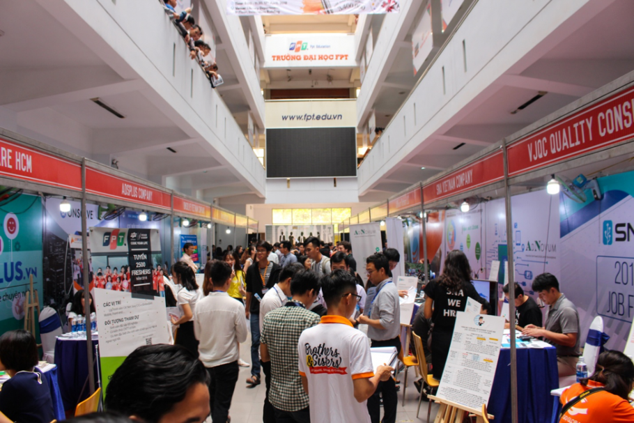 14 doanh nghiệp tuyển dụng trực tiếp trong ngày hội FPTU Job and Internship fair 2018