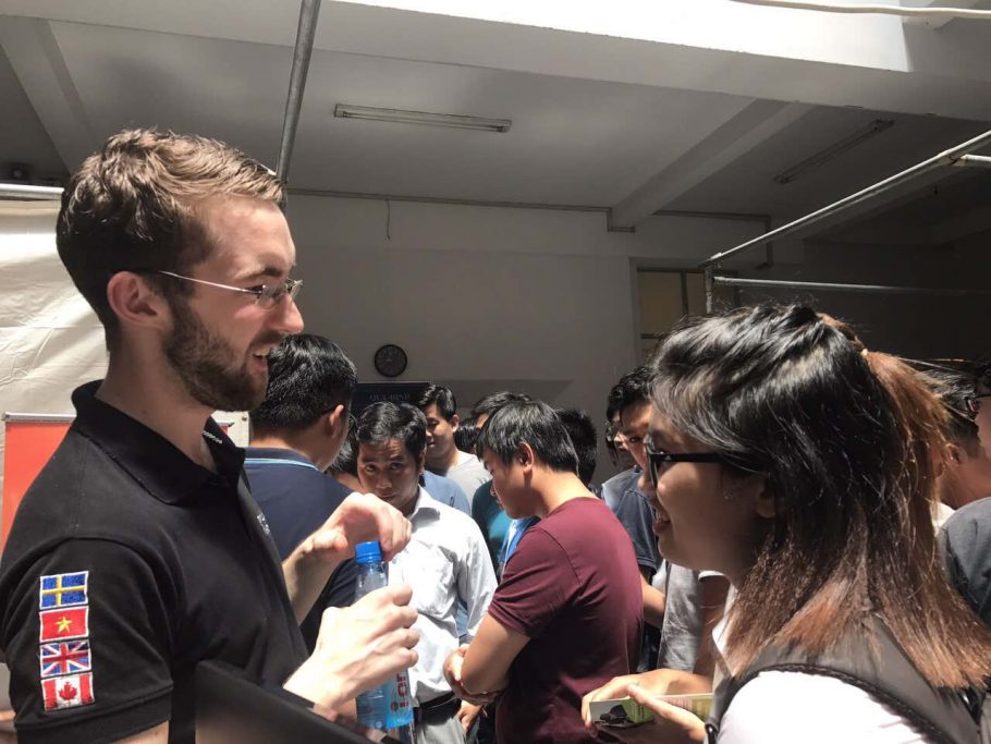 11 doanh nghiệp hội tụ trong FPTU Job Fair 2017