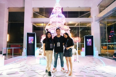 Sinh viên Đại học FPT mang yêu thương, ấm áp đến Viện dưỡng lão Nghệ sĩ TP.HCM trong đêm Noel