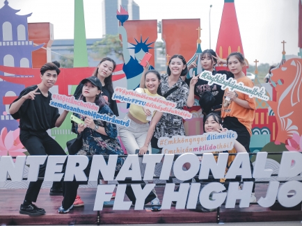 Cơ hội việc làm toàn cầu tại sự kiện “Internation day – Fly high jobs”