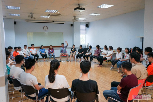 Những giờ học lạ không đâu có của sinh viên ĐH FPT