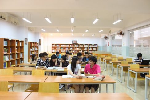 Nơi hấp dẫn sinh viên bằng sách và sự yên tĩnh