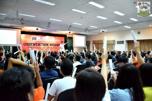 Tân sinh viên Đại học FPT khám phá “não bộ”