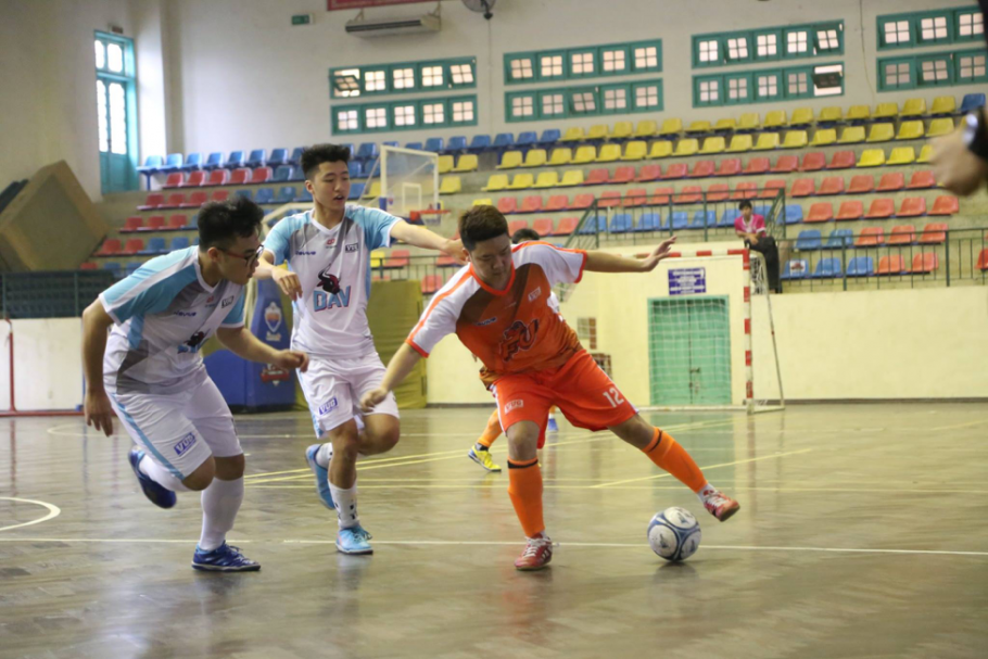 Tuyển Futsal ĐH FPT bước vào vòng Tứ kết Cup VUG