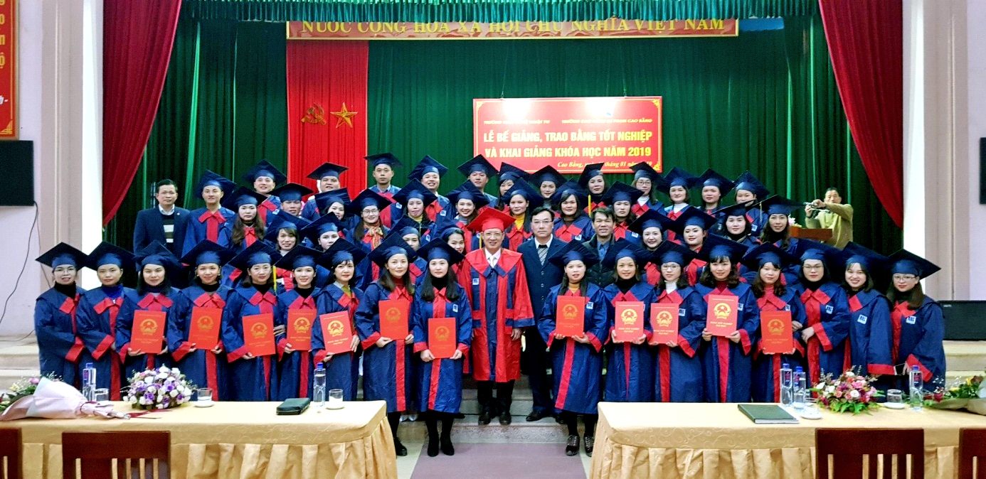 Lễ bế giảng, trao bằng tốt nghiệp và khai giảng khóa học năm 2019 tại Cao Bằng