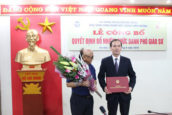 Giám đốc PTIT Vũ Văn San được bổ nhiệm chức danh Phó Giáo sư