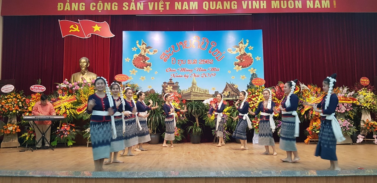 Lễ đón tết cổ truyền Bun Pi May  của Cộng hòa Dân chủ nhân dân Lào