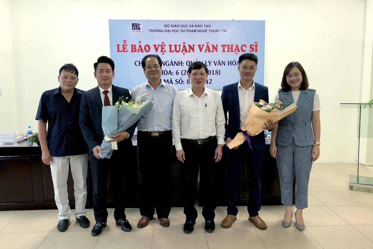 Lễ bảo vệ luận văn của hai học viên Lại Đình Long và Vũ Duy Hiếu (K6) - Chuyên ngành Quản lý văn hóa