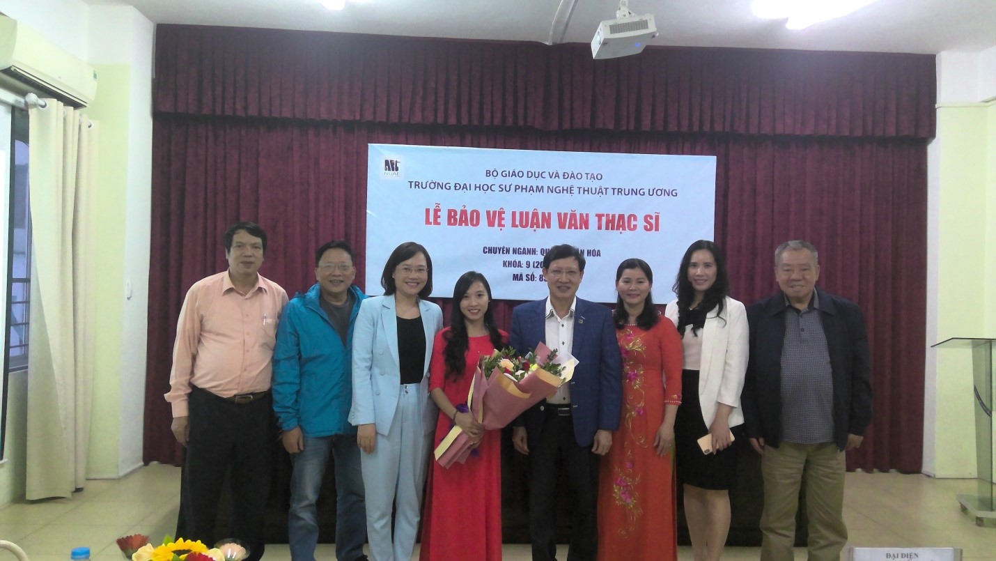 Lễ bảo vệ luận văn của học viên Lê Thị Thu Nga và Hoàng Thị Lan (K8) Chuyên ngành Quản lý văn hóa