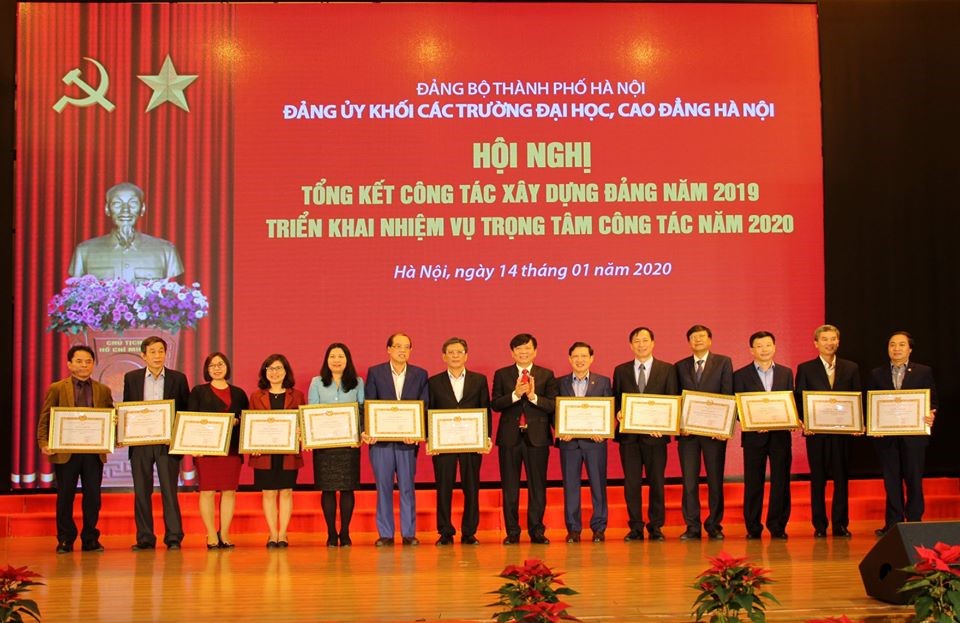 Đảng bộ Trường ĐHSP Nghệ thuật TW nhận giấy khen “Đảng bộ trong sạch vững mạnh tiêu biểu 2019”