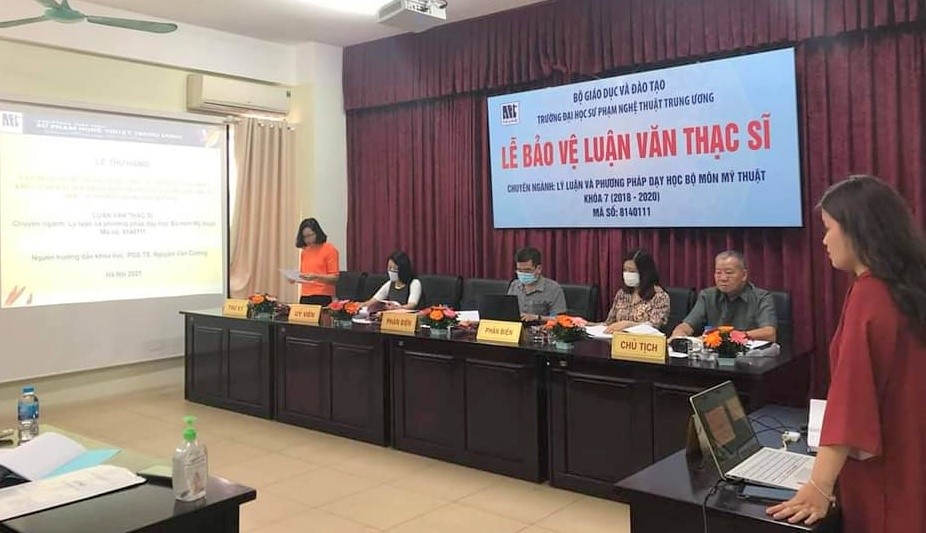 Lễ bảo vệ luận văn của học viên Lê Thu Hằng và Nguyễn Thùy Dương (K6) - Chuyên ngành Lý luận và Phương pháp dạy học bộ môn  Mỹ thuật
