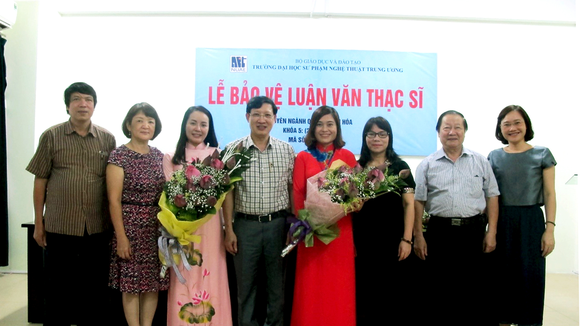 Lễ bảo vệ luận văn của học viên Trần Thị Thanh Dung và Nguyễn Thị Thu Hiền, K5 - Chuyên ngành Quản lý Văn hóa