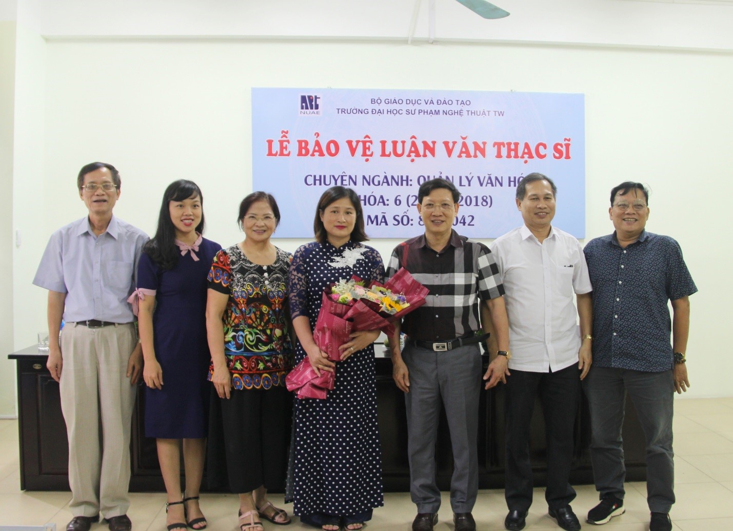 Lễ bảo vệ luận văn của học viên NguyễnThị Kim Phượng (K6) - Chuyên ngành Quản lý văn hóa