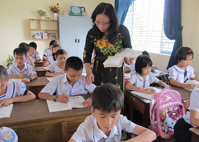 Đảm bảo quyền lợi phù hợp cho các vị trí cán bộ quản lý giáo dục