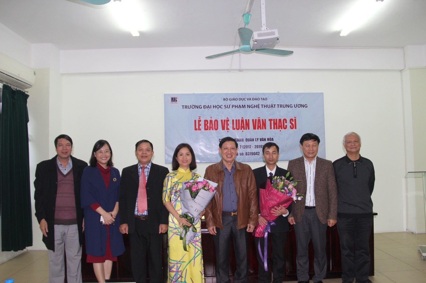 Lễ bảo vệ luận văn của hai học viên Bùi Thị Kim Liên và Phạm Hải Quân (K7) - Chuyên ngành Quản lý văn hóa