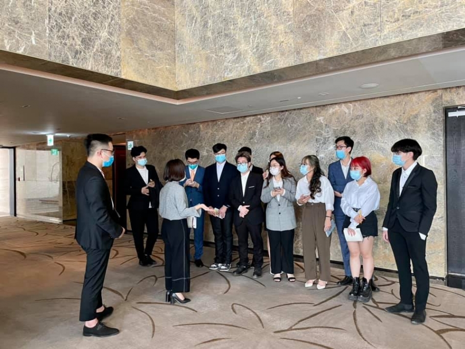 Trải nghiệm tại khách sạn 5 sao quốc tế của SV Quản trị khách sạn