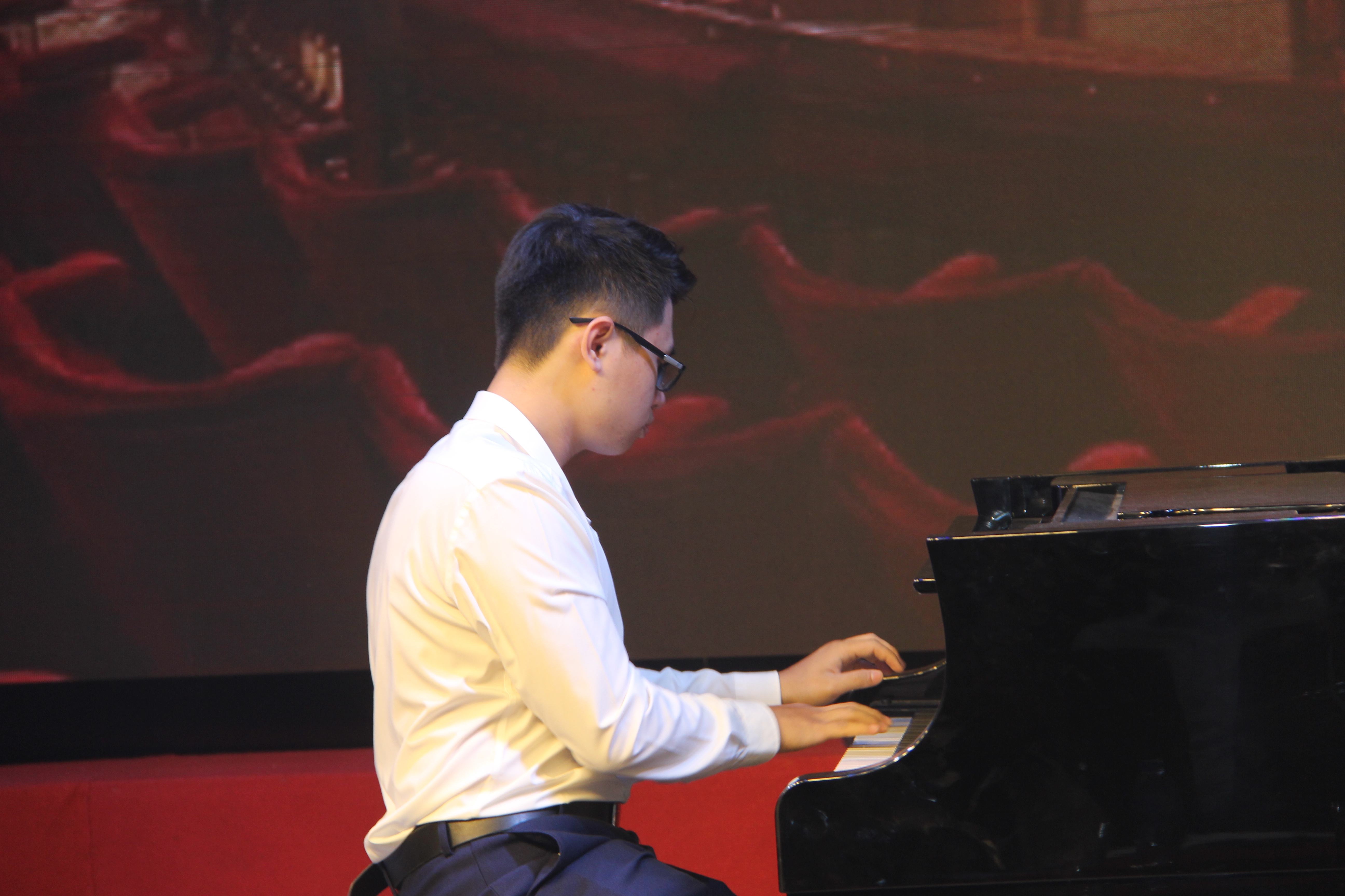 Công bố Quyết định thành lập CLB khối đào tạo giáo viên nghệ thuật và Hội thảo: “Bồi dưỡng giáo viên nghệ thuật đáp ứng chương trình giáo dục phổ thông mới”