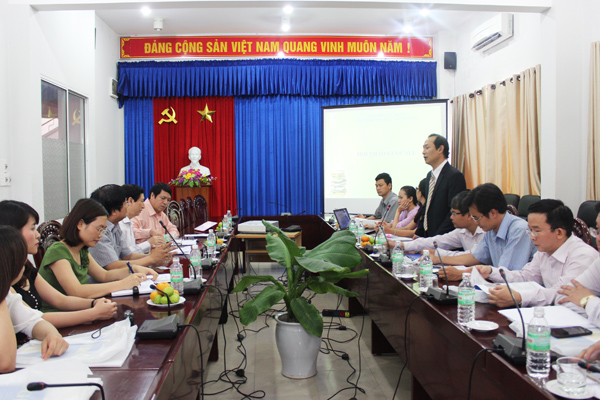 Làm việc với Trường Đại học Sư phạm Nghệ thuật Trung ương.