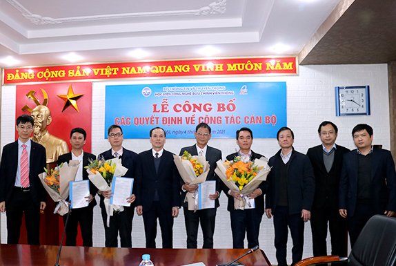 Lễ công bố các quyết định về công tác cán bộ