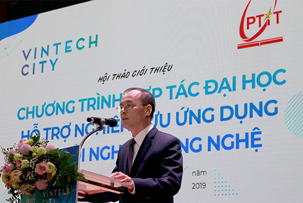 Công ty Cổ phần Phát triển Công nghệ VINTECH trao học bổng trị giá 240.000 USD cho sinh viên các nước ASEAN theo học ngành CNTT bằng Tiếng Anh của Học viện
