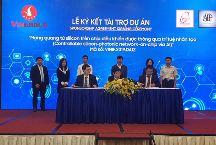 Quỹ Đổi mới Sáng tạo Vingroup VINIF ký kết tài trợ dự án khoa học công nghệ năm 2019 với PTIT
