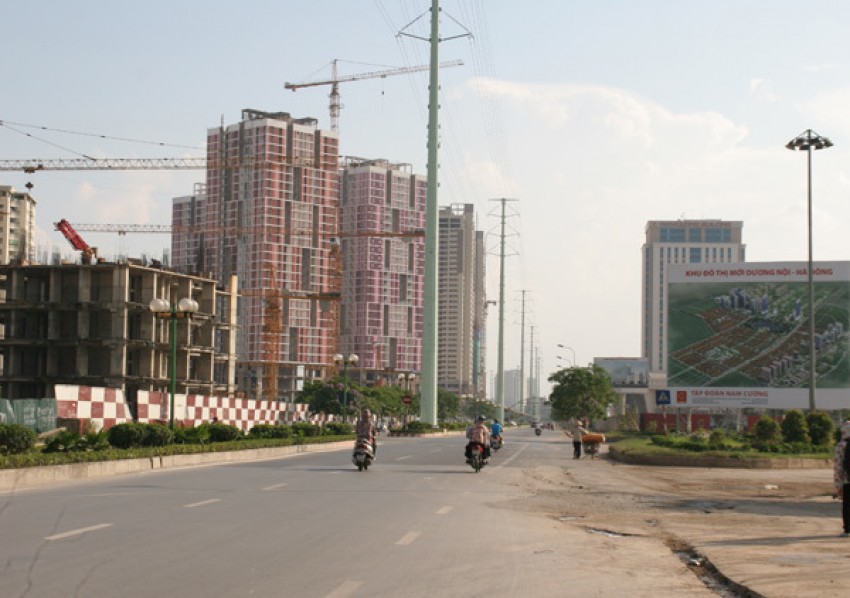 đường Nguyễn Trãi, Lê Văn Lương, đường tố hữu, dự án chung cư văn khê, khu đô thị mỗ lao, dự án văn phú, dự án parkcity, tàu điện trên cao, tắc đường, cao ốc mặt đường, vỉa hè