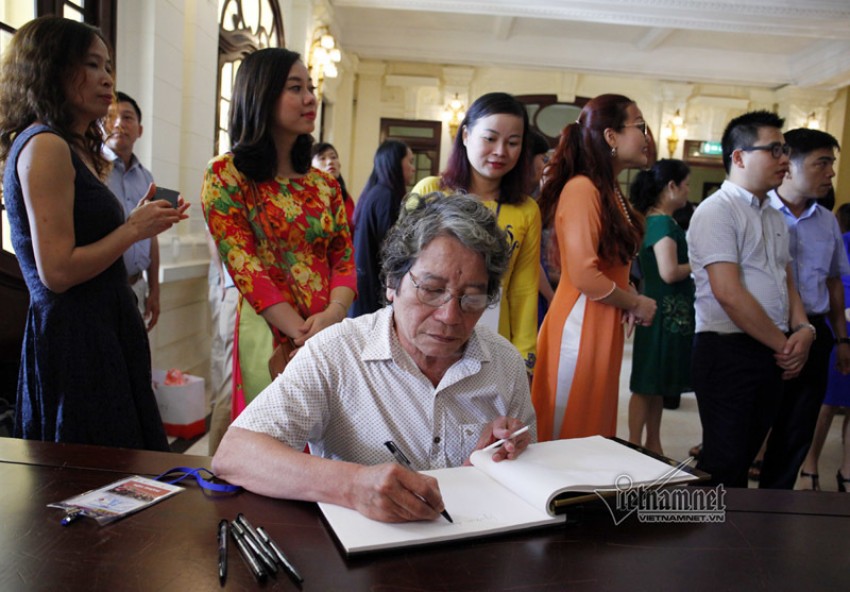 Hòa nhạc Điều còn mãi 2016, điều còn mãi, Đăng Dương, Tùng Dương,  Lê Anh Dũng, Hồng Vy, Thành Lê, Trần Mạnh Hùng,  Lê Phi Phi, Dàn nhạc Giao hưởng quốc gia