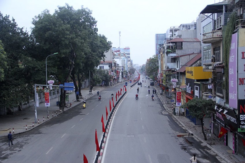 Hà Nội cực dễ thương mùng 1 Tết, khác xa ngày thường