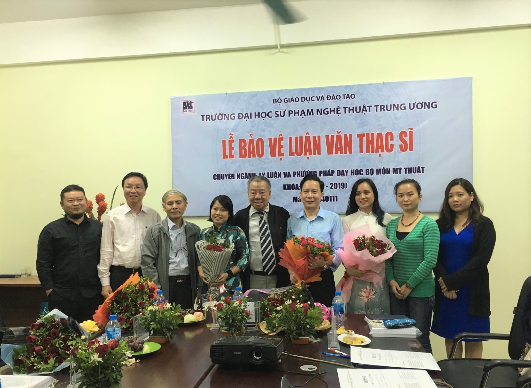 Lễ bảo vệ luận văn của ba học viên Nguyễn Thái Học, Bùi Thị Thu Hằng và Đỗ Thị Hiền (K3, 4) - Chuyên ngành Lý luận và Phương pháp dạy học bộ môn Mỹ thuật