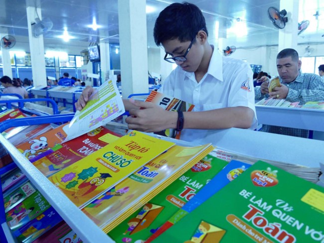 Lựa chọn sách giáo khoa: Quan tâm đến đặc thù cấp học