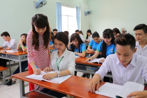 Xây dựng giá trị văn hóa cơ bản trong trường sư phạm