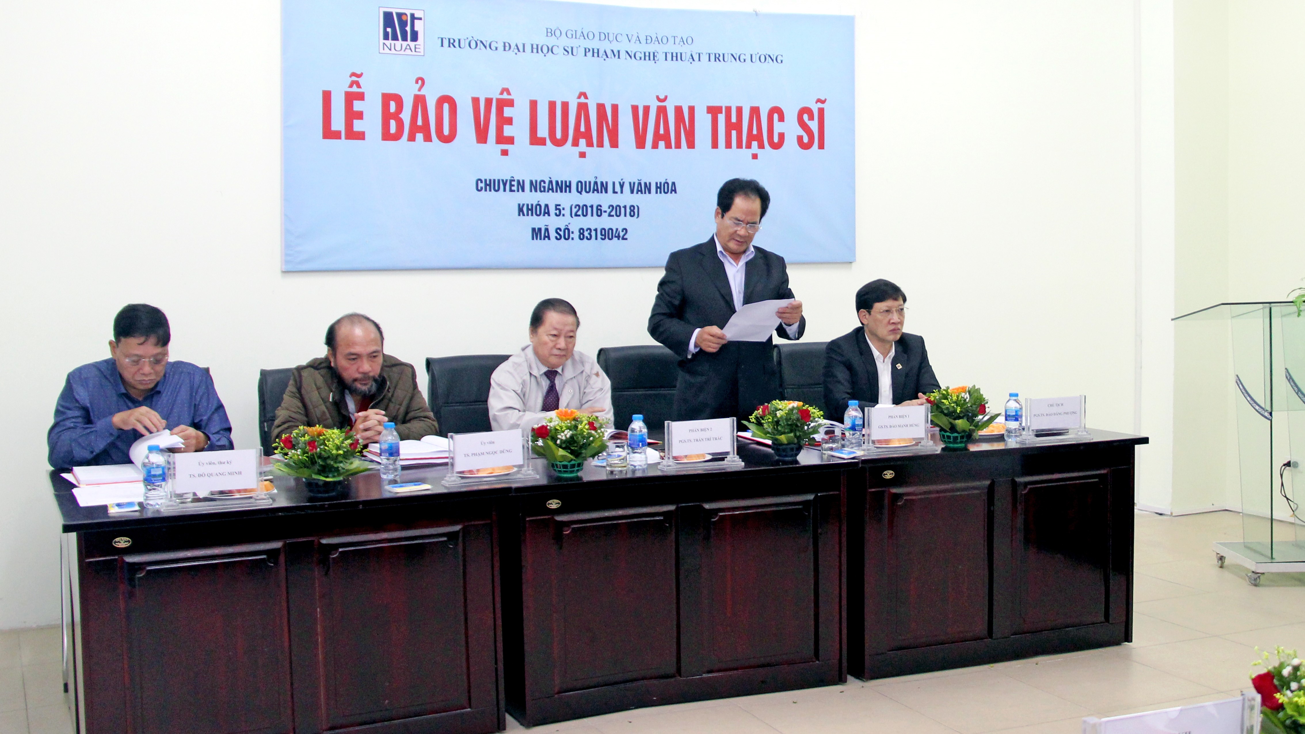 Lễ bảo vệ luận văn của hai học viên Ninh Việt Triều và Đỗ Khắc Bảy, k6 - Chuyên ngành Quản lý Văn hóa