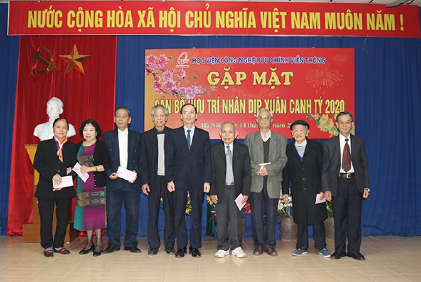 Gặp mặt cán bộ hưu trí mừng xuân Canh Tý