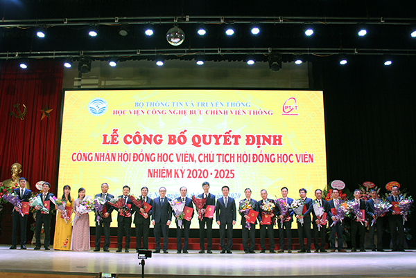 Ra mắt Hội đồng Học viện Công nghệ Bưu chính Viễn thông: Một bước tiến mới để đi đầu