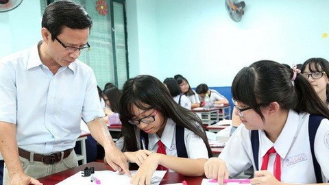 Không để thiếu giáo viên trong khi còn chỉ tiêu tuyển dụng