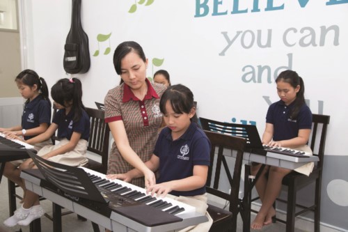 Trước thềm năm học mới: Đi tìm giáo viên Tin học, Nghệ thuật