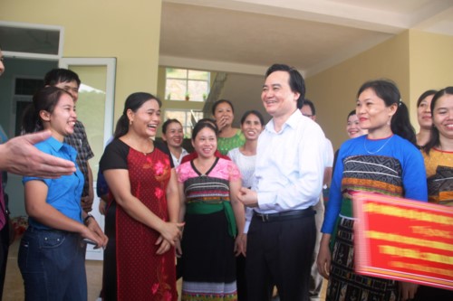 Bộ trưởng Bộ GD&ĐT Phùng Xuân Nhạ: Chỉ khi toàn xã hội vào cuộc, đổi mới giáo dục mới thành công