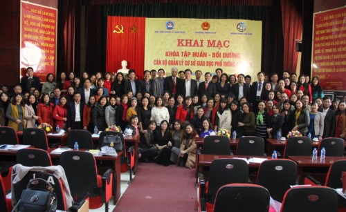 Tập huấn cho 4.000 cán bộ quản lý cơ sở giáo dục phổ thông cốt cán