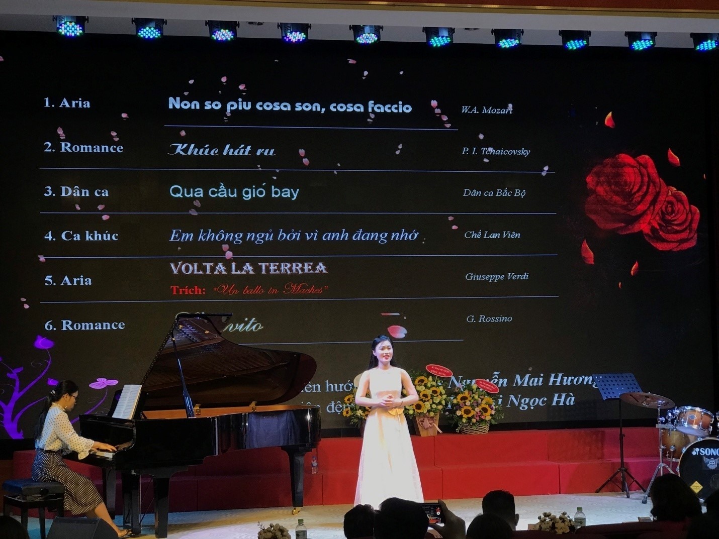 Chương trình biểu diễn tốt nghiệp K4 Đại học Thanh nhạc  Trường ĐHSP Nghệ thuật TW