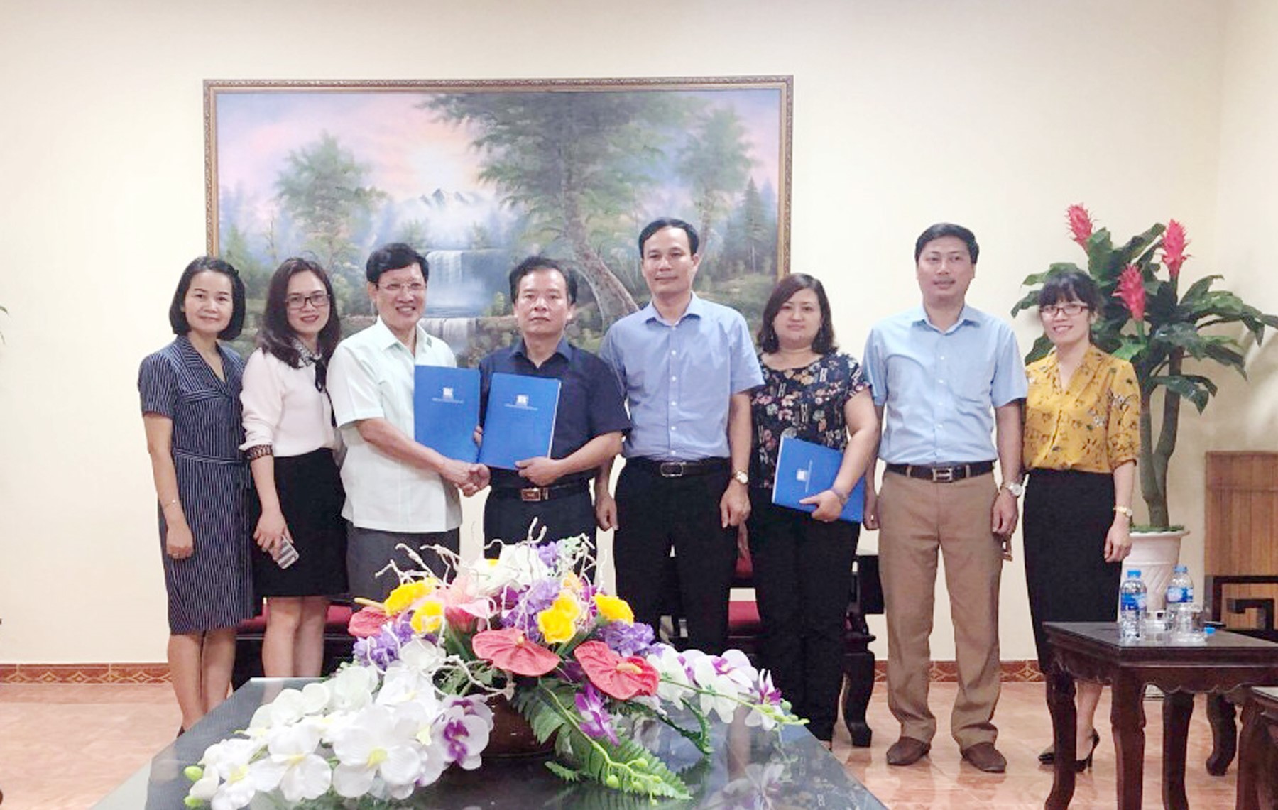 Lễ ký kết thỏa thuận hợp tác giữa Trường ĐHSP Nghệ thuật TW và  Trường Hữu Nghị T78