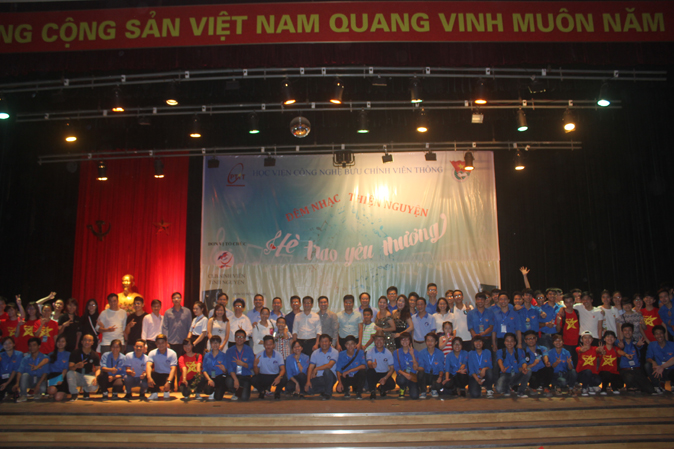 Sâu lắng đêm nhạc thiện nguyện “Hè trao yêu thương”