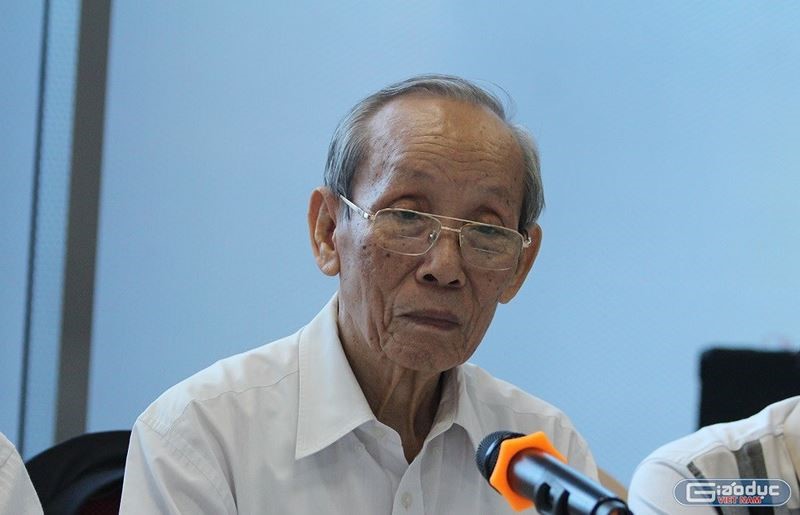 Giáo sư Trần Hồng Quân đề xuất lương giáo viên bằng lương lực lượng vũ trang