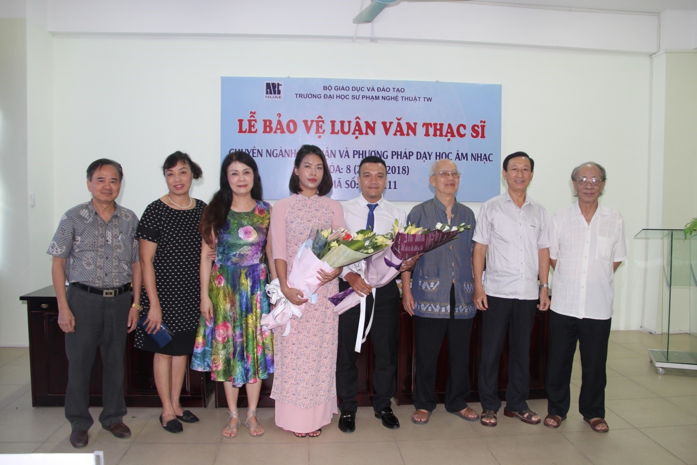Lễ bảo vệ luận văn của hai học viên Trịnh Thanh Tuấn  và Nguyễn Thị Lê (K5, K7) - Chuyên ngành Lý luận  và Phương pháp dạy học Âm nhạc