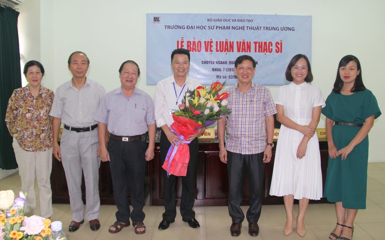 Lễ bảo vệ luận văn của hai học viên Nguyễn Đình Hào  và Phạm Văn Thành (K7) - Chuyên ngành Quản lý văn hóa